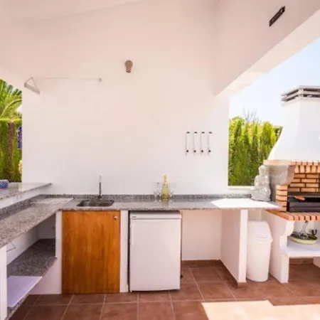 Luxury With Spectacular Views In Villa