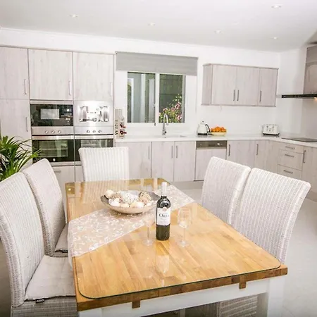 Luxury With Spectacular Views In * Jávea